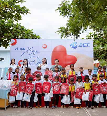 Hình ảnh minh họa bộ phận hỗ trợ khách hàng sẵn sàng phục vụ 24/7